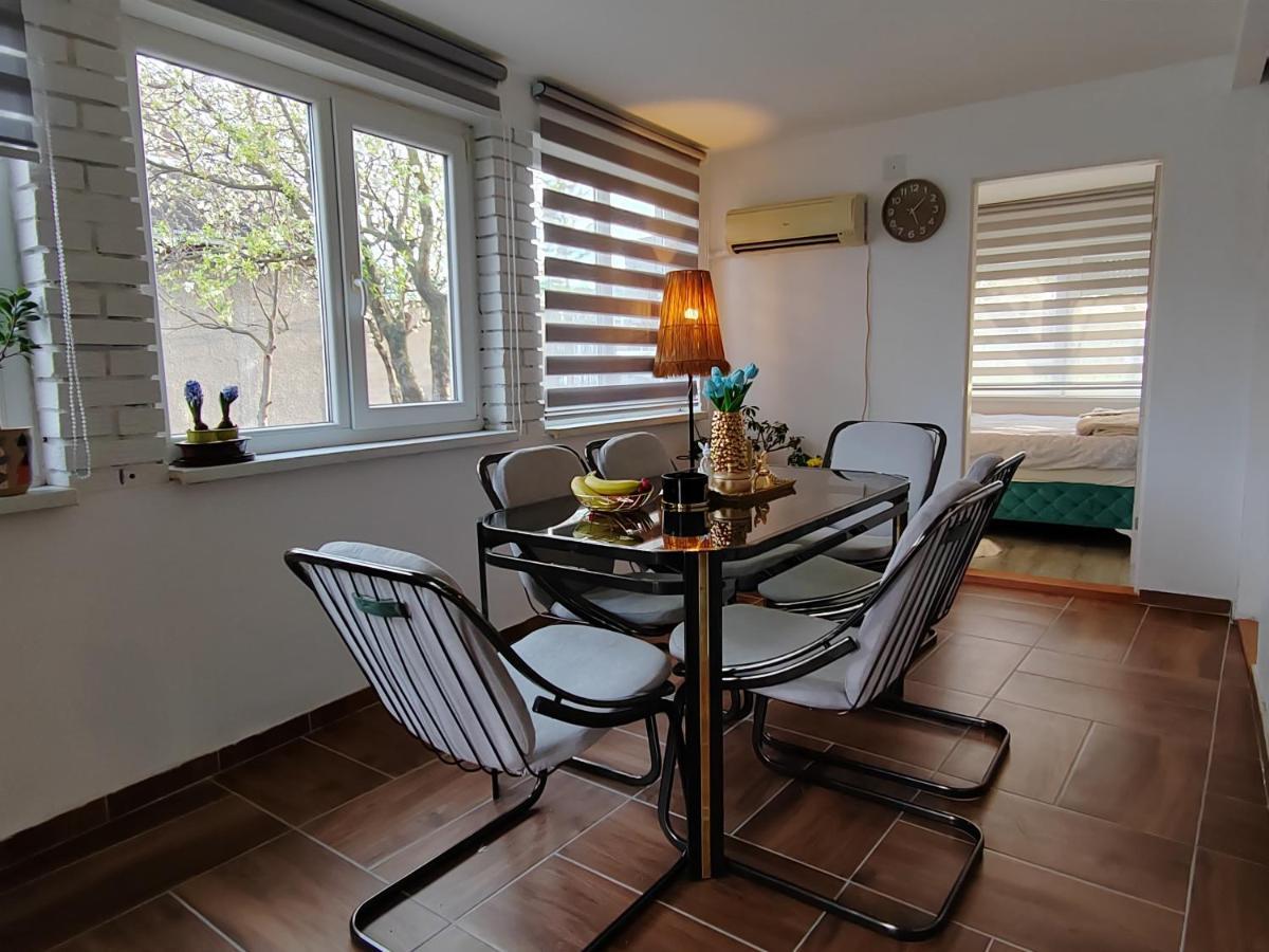 Apartmán Nora 1 Sremska Mitrovica Exteriér fotografie